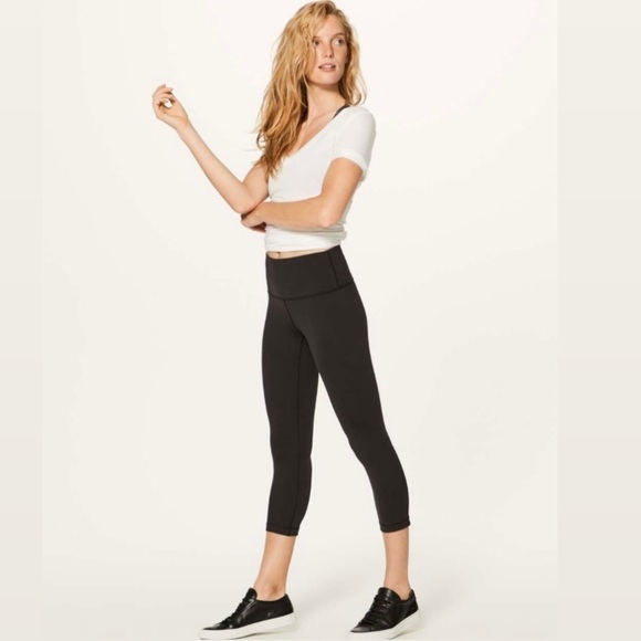 Lululemon Black Wunder Under Crop Hi-Rise Full-On Luon Leggings - Picture 1 of 13